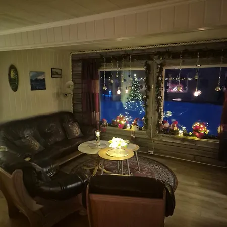 Utsikten I Holiday home *