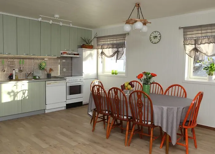 Holiday home Utsikten I